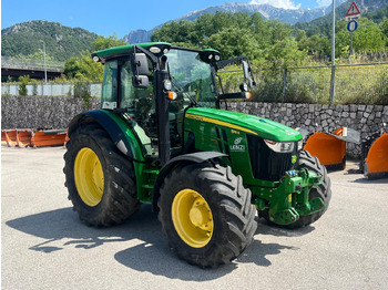 Tractor JOHN DEERE 5115R: foto 4
