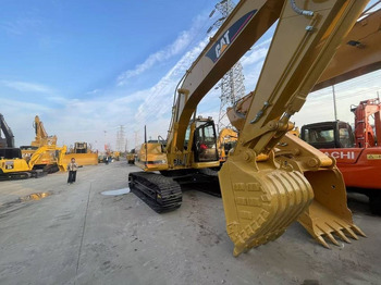 Excavadora de cadenas CATERPILLAR 320B