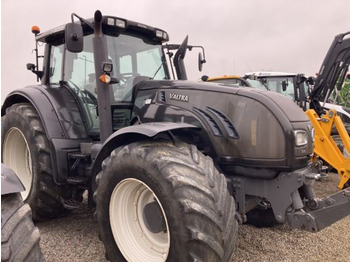 Tractor VALTRA T213