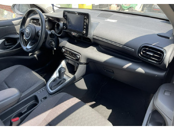 Hatchback Toyota Yaris IV Toyota Yaris Hybrid 1.5 Active Salon PL 2023 FV 23%: foto 4
