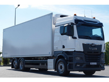 Camión caja cerrada MAN TGX