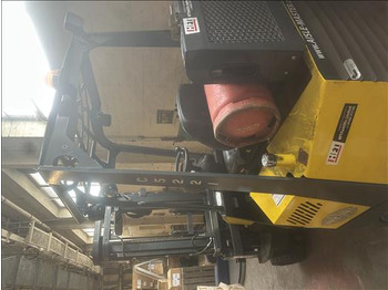 Maquinaria de alimentación AisleMaster 20S Forklift: foto 4