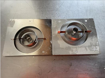 Maquinaria de alimentación NNP Pneumatic grid cutter: foto 4