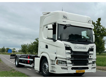 Camión chasis Scania G450 / G410 / BDF / RAMA / E6 / CAŁA NA PODUSZKACH / ROZSTAW OSI 5.5M / LAWETA / DO ŻYWCA / DO BYDŁA / SKÓRY / DO ZABUDOWY / SPROWADZONA: foto 2