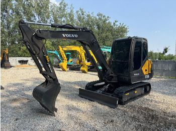Miniexcavadora Volvo EC55D Rubber track: foto 2