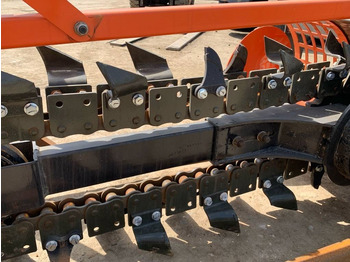 Implemento para Maquinaria de construcción GIYI D380 TRENCHER: foto 3