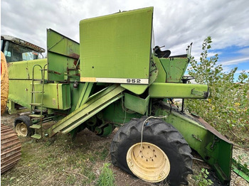Cosechadora de granos John Deere 952 FOR PARTS: foto 2