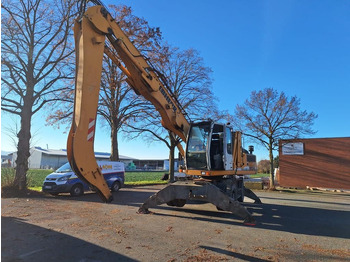 Excavadora de ruedas LIEBHERR A 904 C