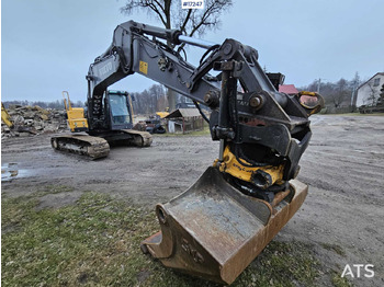 Excavadora de cadenas VOLVO EC220DL