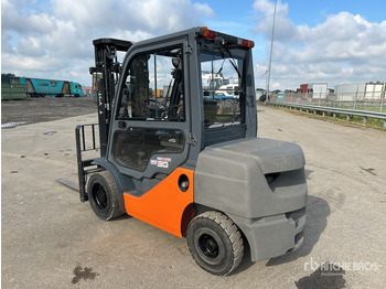 Carretilla elevadora diésel TOYOTA FDF 30