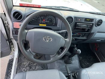 SUV/ Todoterreno 2018 Toyota Land Cruiser 4WD SUV: foto 5