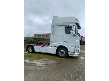 Cabeza tractora DAF XF 530