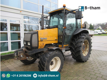 Tractor VALTRA