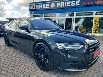 Sedan AUDI