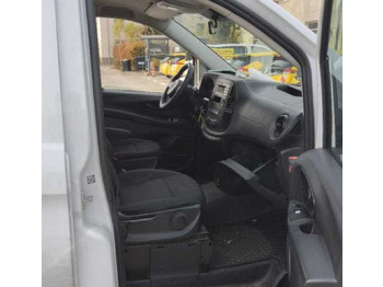Furgoneta de pasajeros Mercedes-Benz Vito Tourer 114CDI Lang TOURER KLIMA 10 /26 TÜV: foto 5 Furgoneta de pasajeros Mercedes-Benz Vito Tourer 114CDI Lang TOURER KLIMA 10 /26 TÜV: foto 5