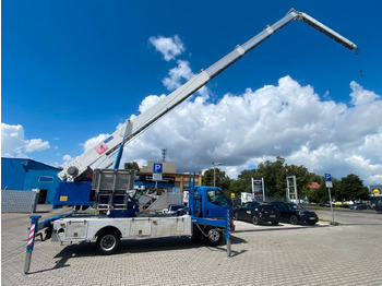 Camión grúa MITSUBISHI