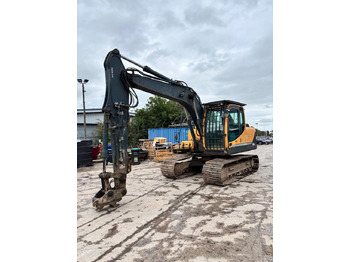 Excavadora de cadenas HYUNDAI