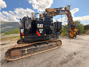 Excavadora CATERPILLAR 325FL