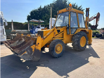 Retroexcavadora JCB 3CX