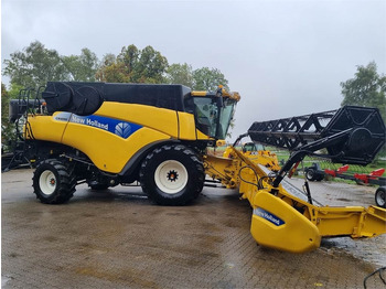 Leasing de New Holland CR9090 SLH  New Holland CR9090 SLH: foto 4