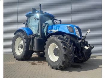 Tractor NEW HOLLAND T7.220