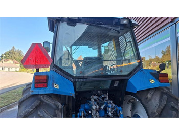 Tractor Ford 8240: foto 3 Tractor Ford 8240: foto 3