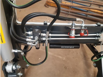 Cargador frontal para tractor Inter-Tech 1600: foto 4