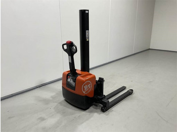 Apilador Toyota HWE100: foto 2