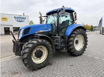 Tractor NEW HOLLAND T7050