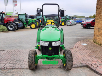 Mini tractor John Deere 3046R compact tractor: foto 4