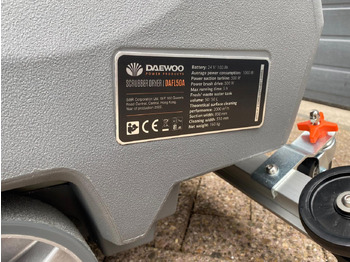 Maquinaria de limpieza Daewoo DAFL50A Schrobzuigmachine: foto 3
