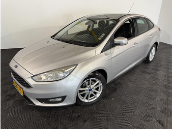 Sedan FORD