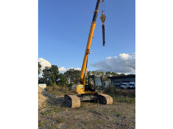 Grúa sobre orugas SENNEBOGEN