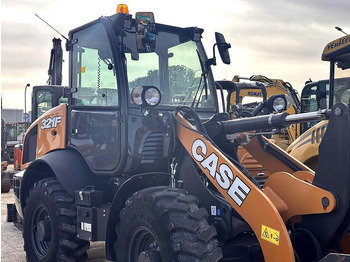 Leasing de Case 321F Case 321F: foto 3