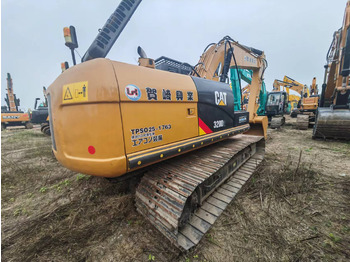 Excavadora de cadenas CATERPILLAR 320D2