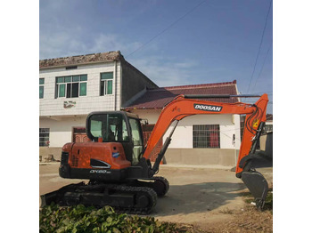 Miniexcavadora DOOSAN DX60: foto 2