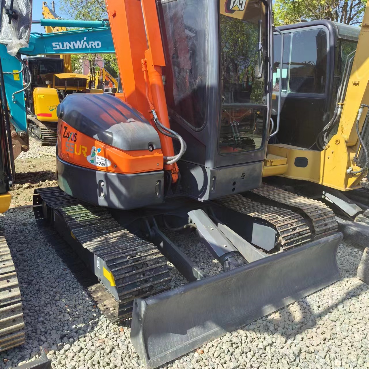 Miniexcavadora HITACHI ZX 55: foto 5