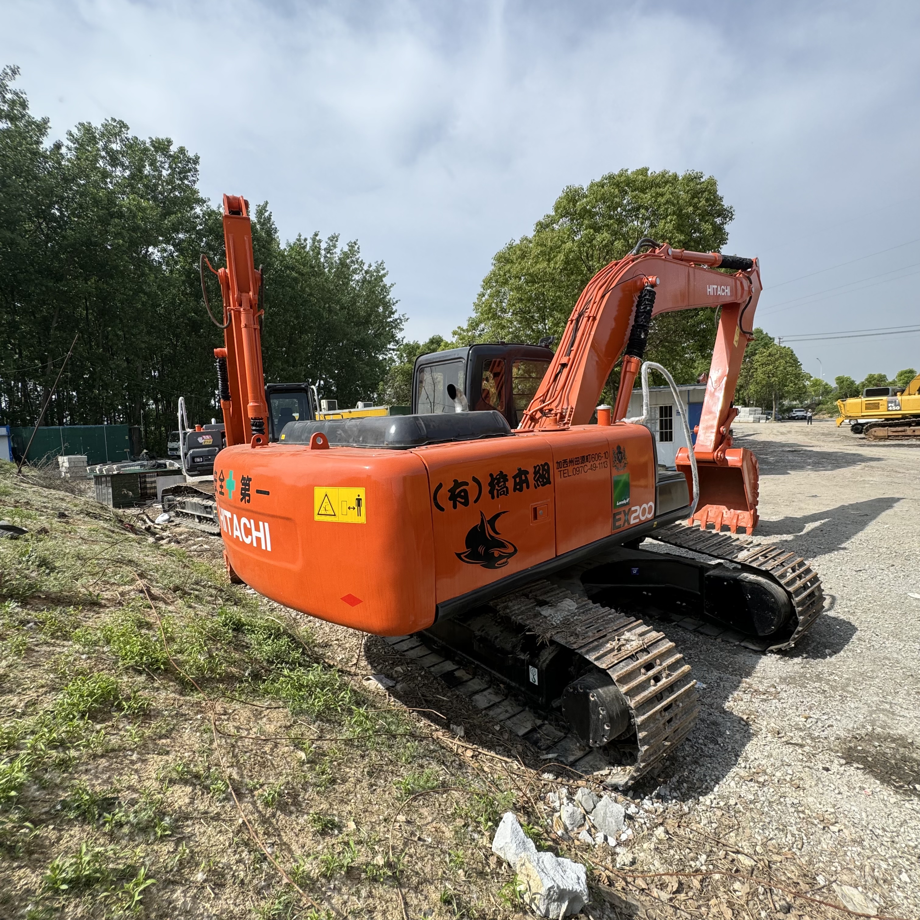 Excavadora de cadenas HITACHI ZX200: foto 4