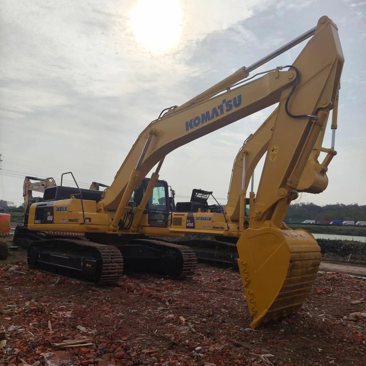 Excavadora de cadenas KOMATSU PC400: foto 5