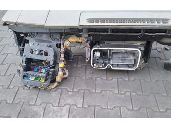 Salpicadero para Camión Renault PRZEKŁADKA ANGLIKA LANDER KERAX MIDLUM: foto 5 Salpicadero para Camión Renault PRZEKŁADKA ANGLIKA LANDER KERAX MIDLUM: foto 5