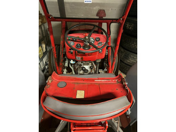 Tractor 1971 Massey Ferguson 135: foto 4