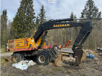 Excavadora 1979 Åkerman H9 Wheeled excavator w/ bucket. Repair object.: foto 2