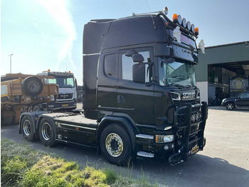 Cabeza tractora SCANIA R 580