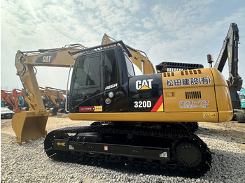 Excavadora de ruedas CATERPILLAR 320D2