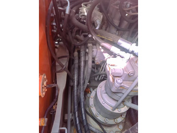 Excavadora de cadenas HITACHI ZX120: foto 5