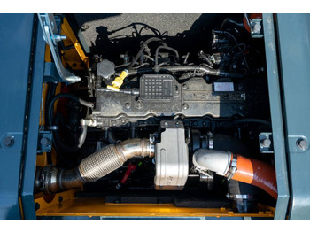 Excavadora de ruedas Hyundai HW210: foto 4