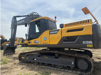 Excavadora de cadenas VOLVO EC250