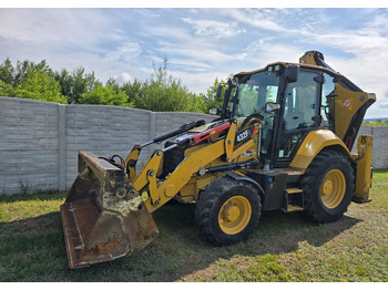 Retroexcavadora CATERPILLAR