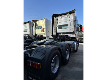 Cabeza tractora HOWO T7H: foto 5