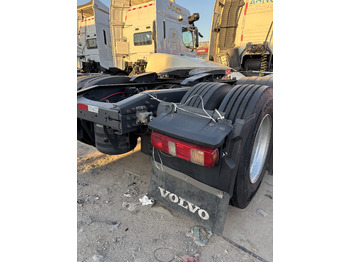Cabeza tractora VOLVO: foto 4